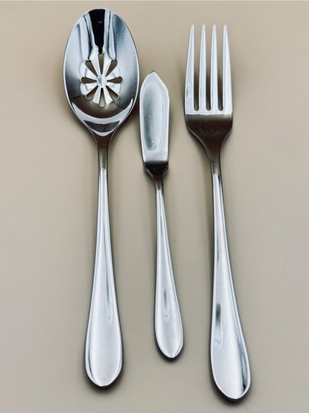 3 Piece Mikasa EMILE Serving Set Pierced Serving Spoon Meat Fork Butter Knife